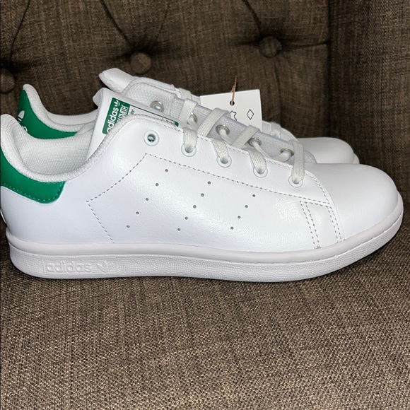 adidas Other - Adidas Stan Smith White Sneakers with Green Details kids size 3 new in box